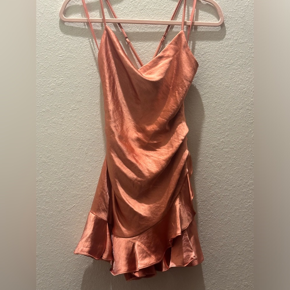 Selfie Leslie romper